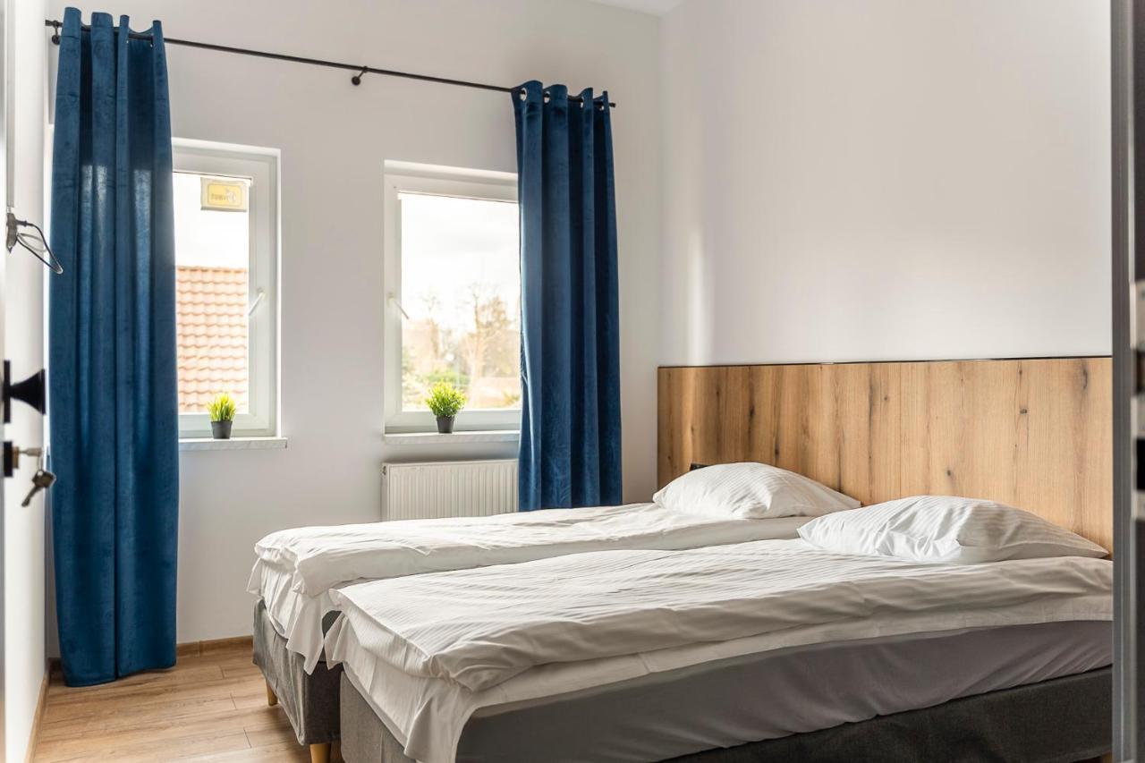 Gems Hostel Głogów エクステリア 写真